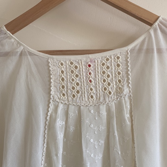 Free people, White flowy blouse, size small - Picture 9 of 10